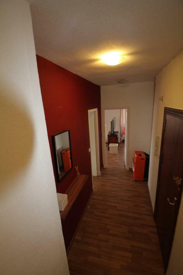4 Bedrooms -Seneca Center Apartment อาลิกันเต ภายนอก รูปภาพ