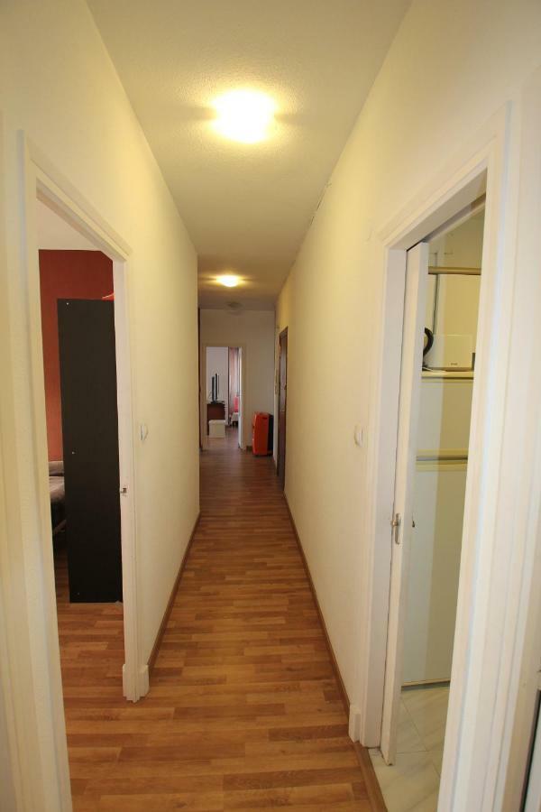 4 Bedrooms -Seneca Center Apartment อาลิกันเต ภายนอก รูปภาพ